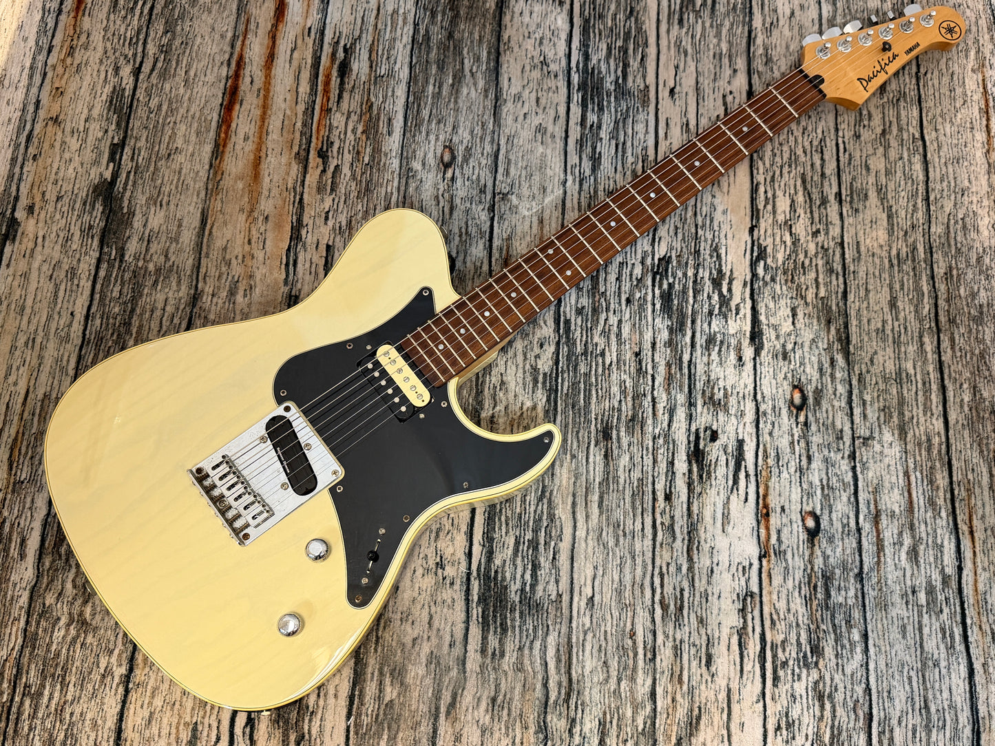 Yamaha Pacifica 113S