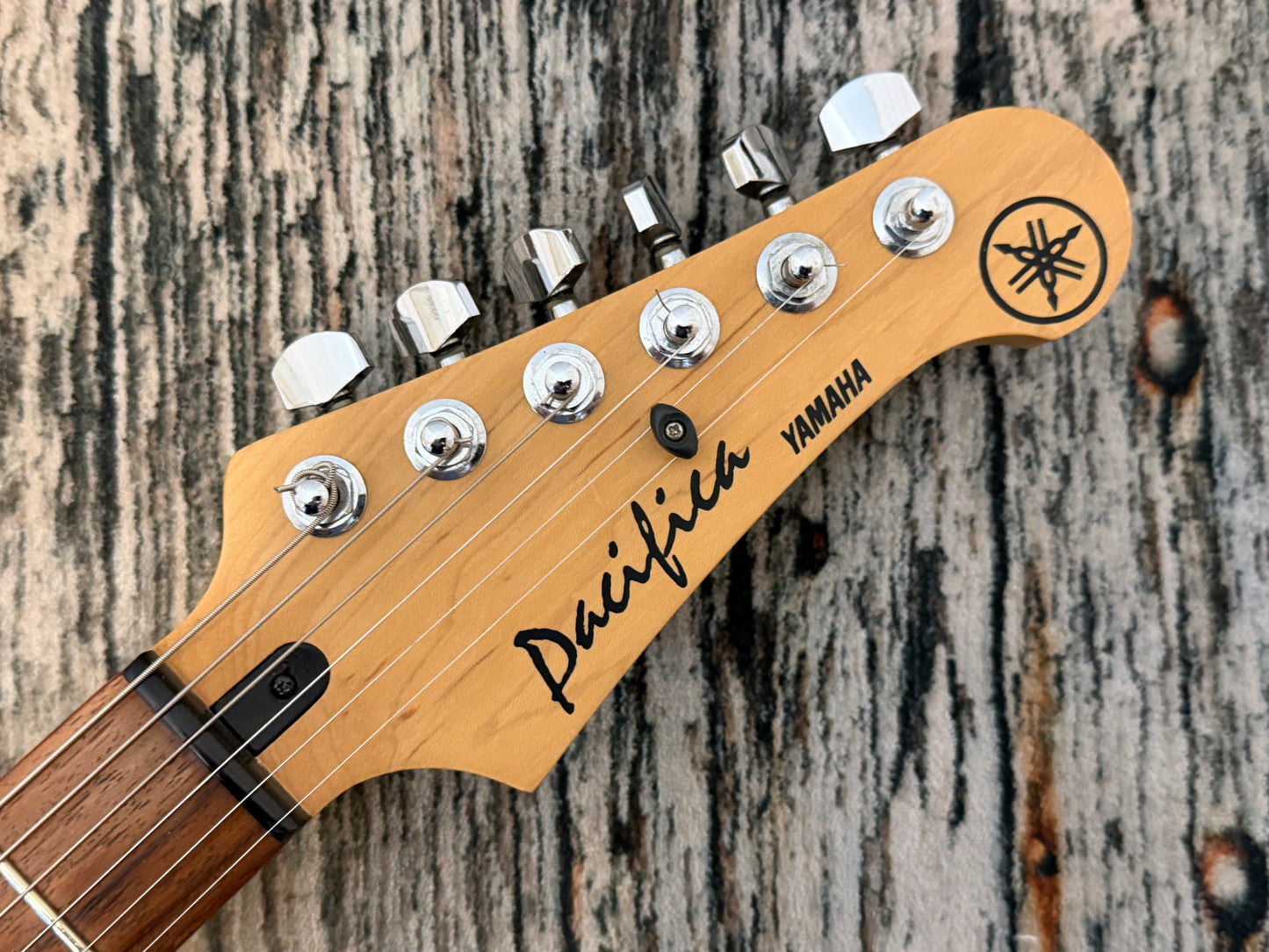 Yamaha Pacifica 113S