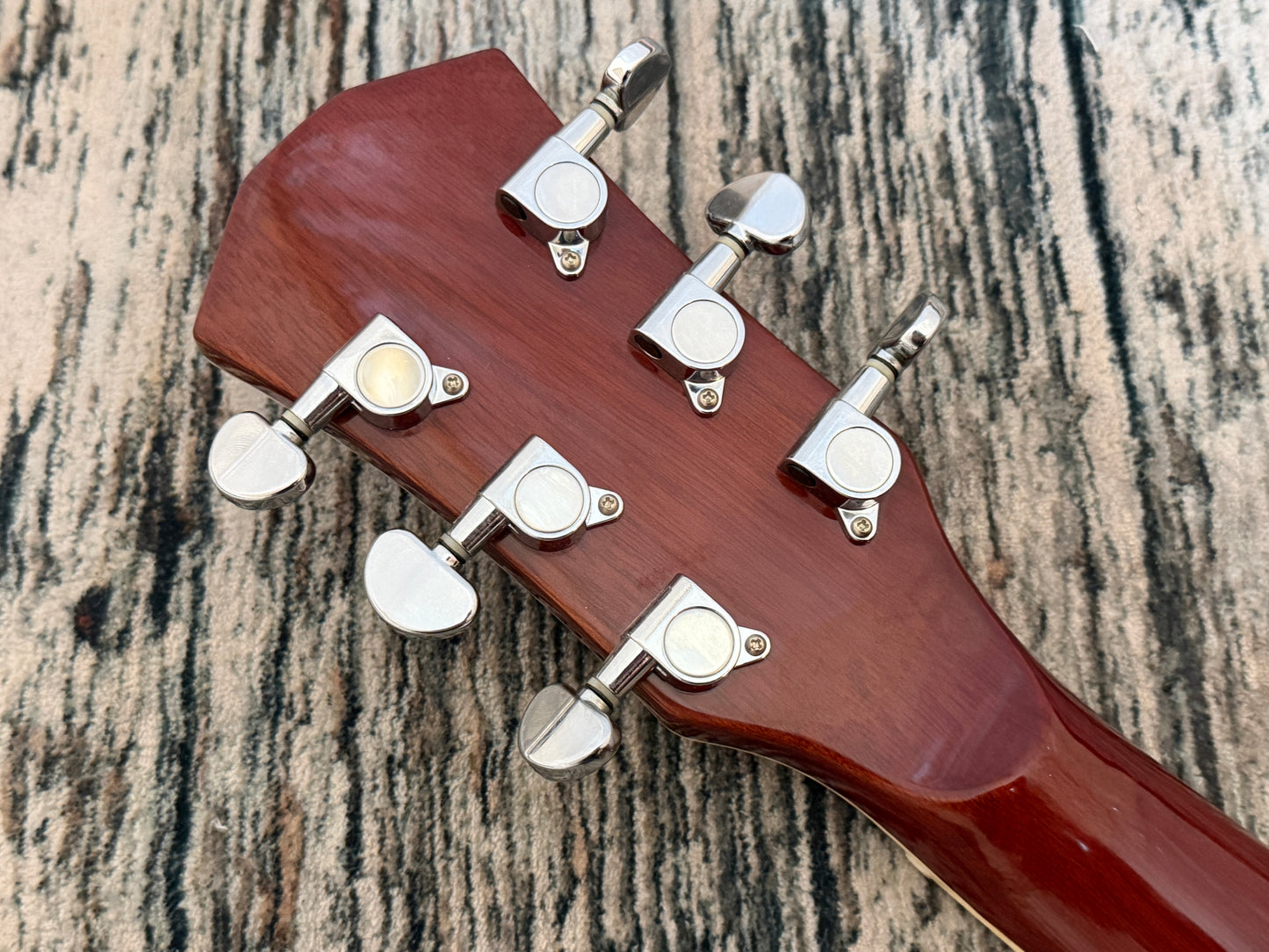 Sire Larry Carlton A3