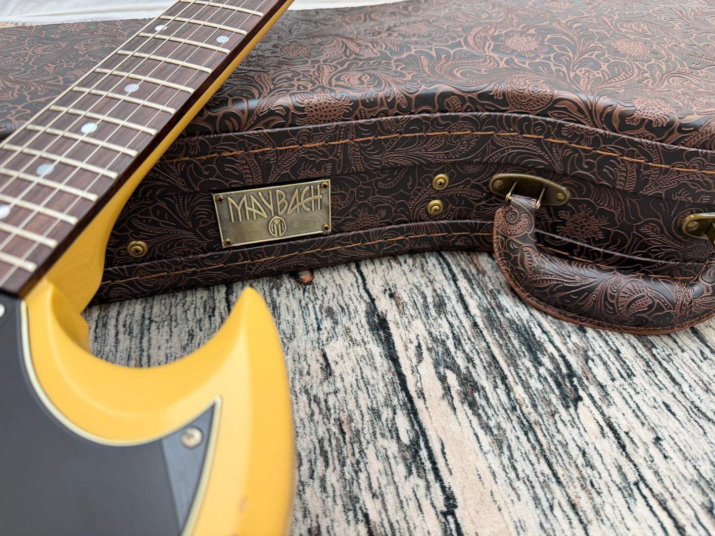 Maybach Albatroz '65 TV Yellow Aged