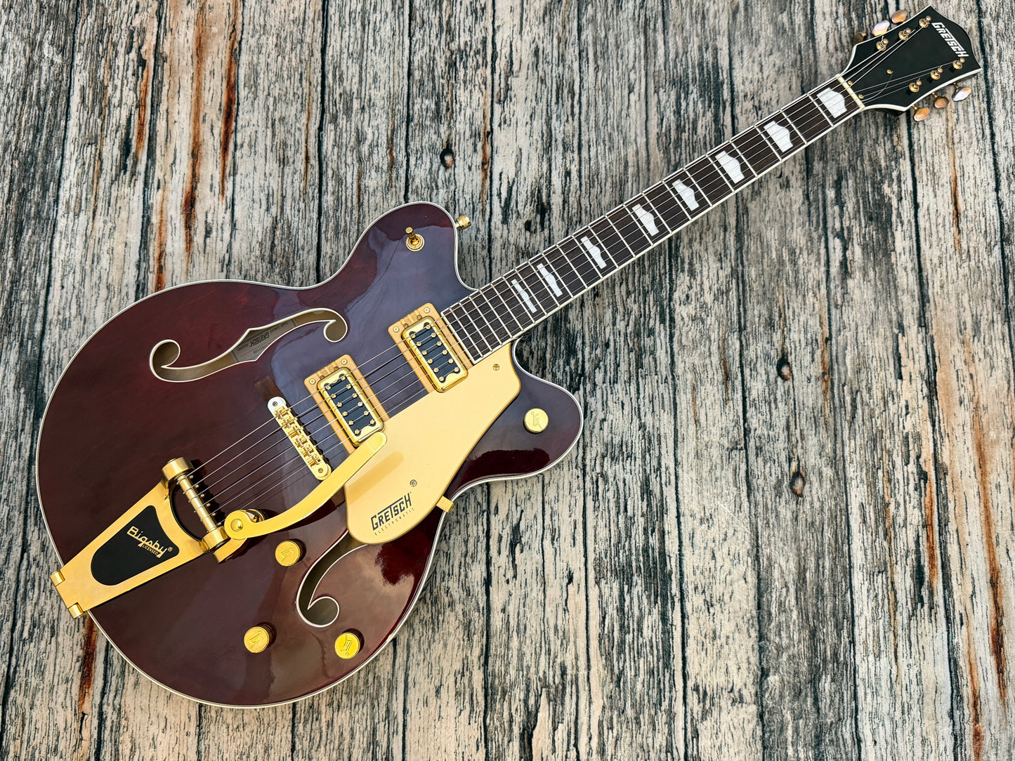 Gretsch G5422TG Electromatic - Walnut stain