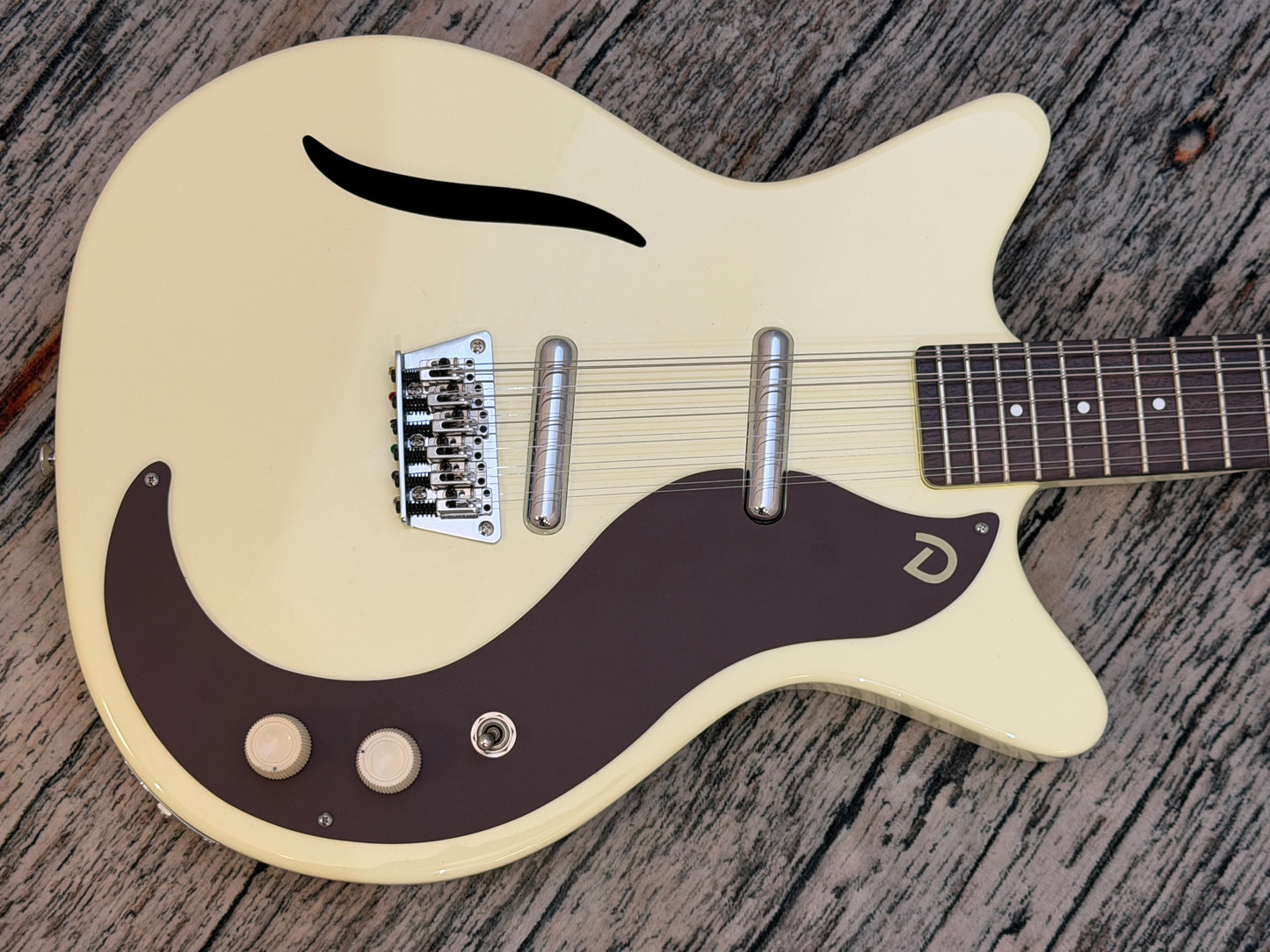Danelectro Vintage 12 String Guitar ~ Vintage White