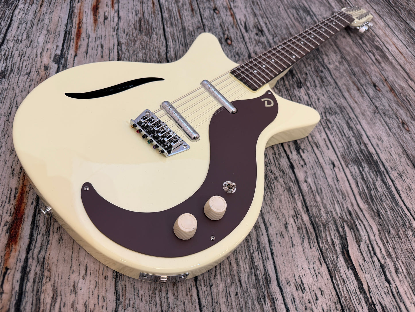 Danelectro Vintage 12 String Guitar ~ Vintage White