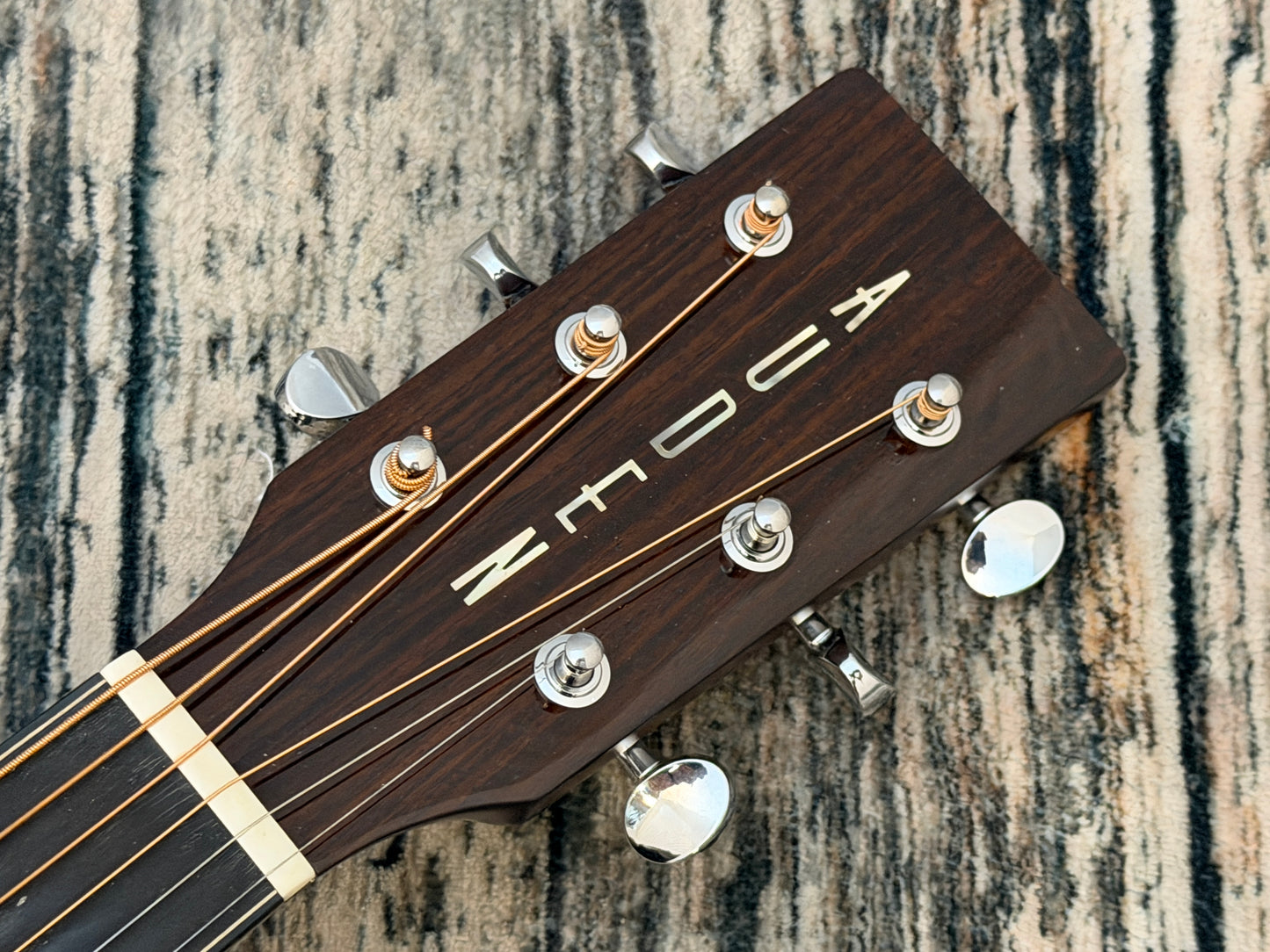 Auden Colton Spruce/Rosewood all solid electro dreadnought & Deluxe hard case.