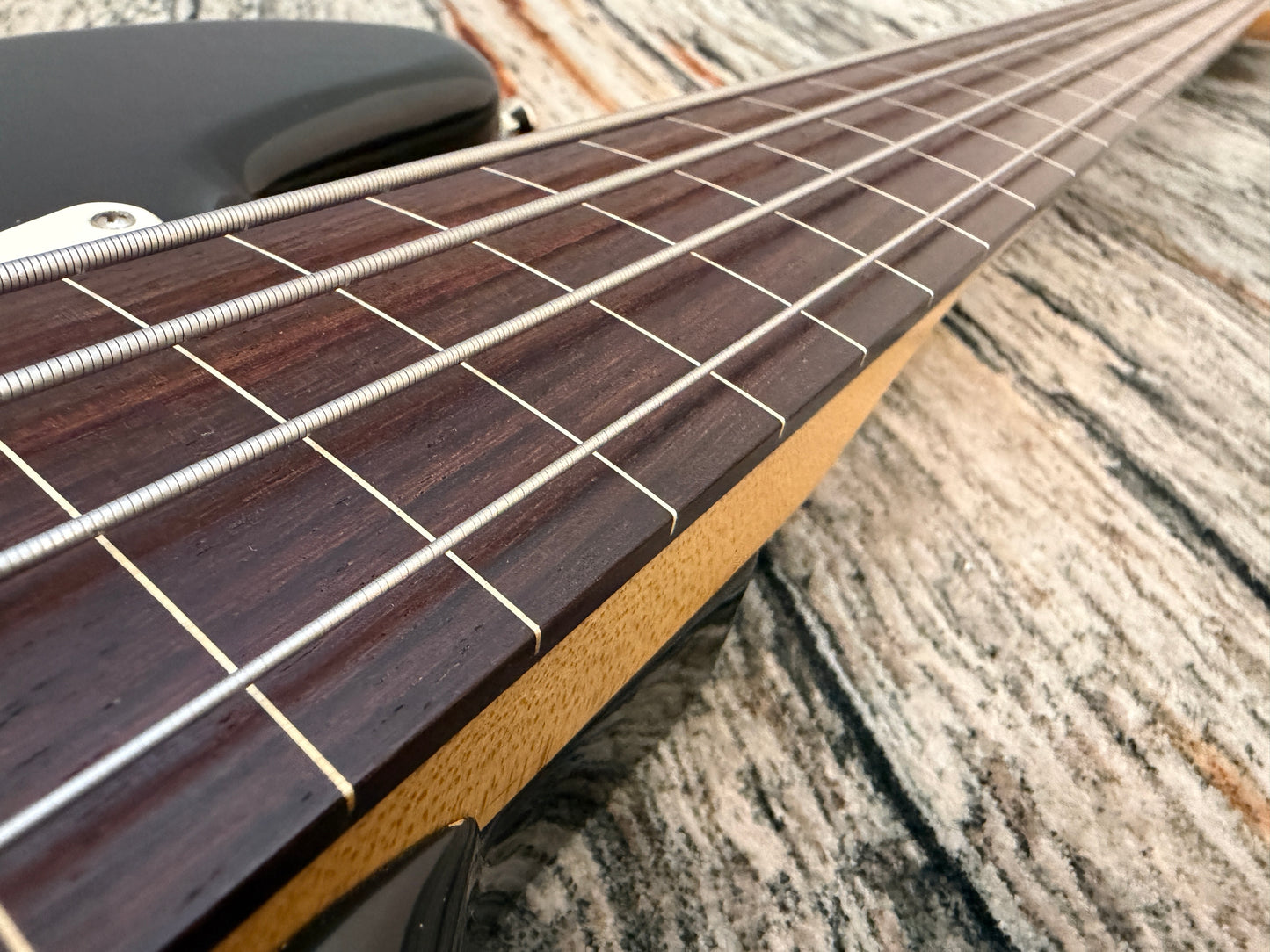Fender Fretless lined Jazz Bass 2012 MIM Babicz upgrade.