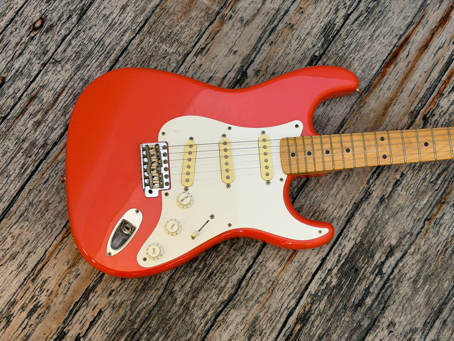 Squier Japan - Hank Marvin Stratocaster 1991/2 "K" serial