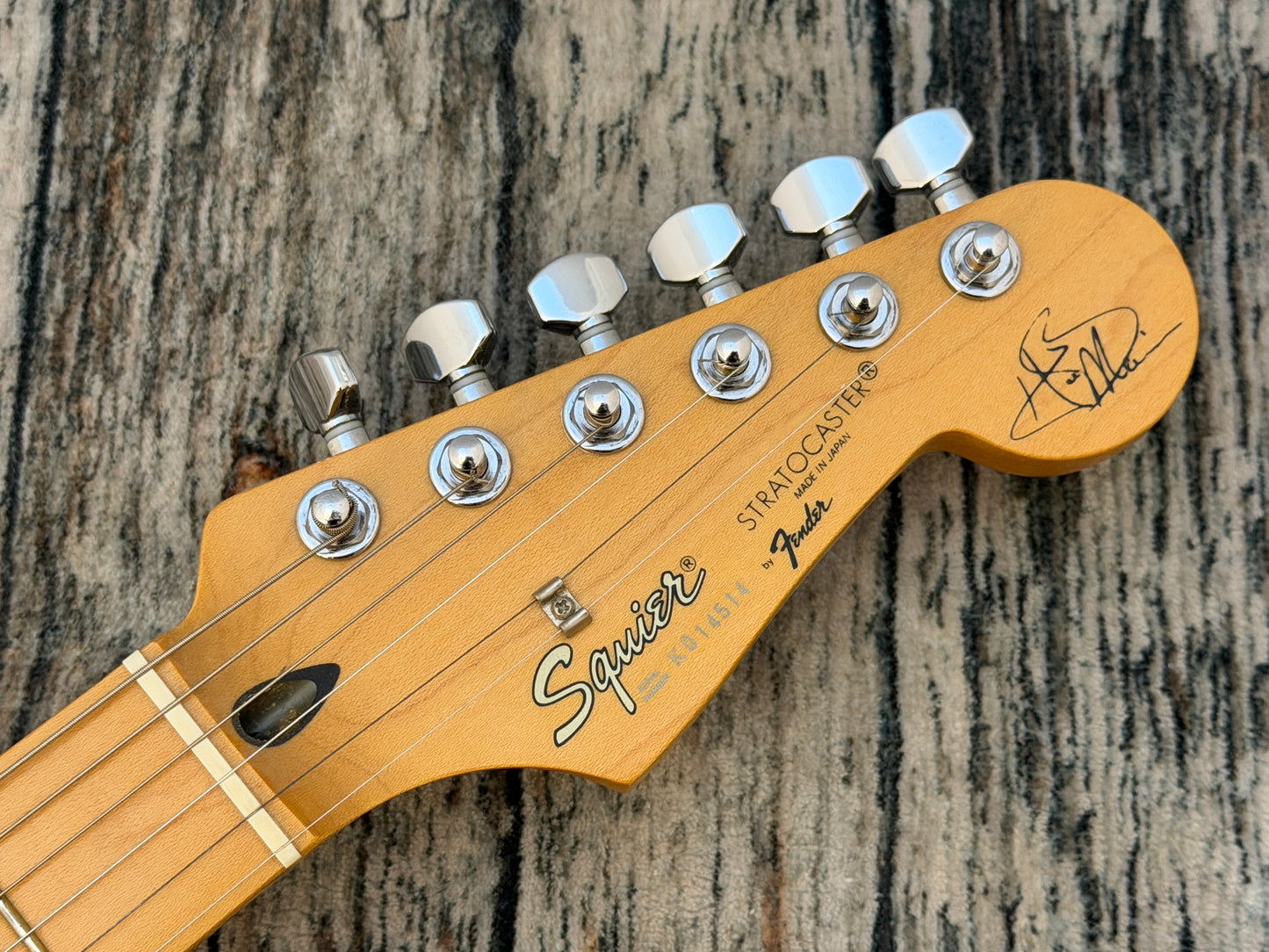 Squier Japan - Hank Marvin Stratocaster 1991/2 "K" serial