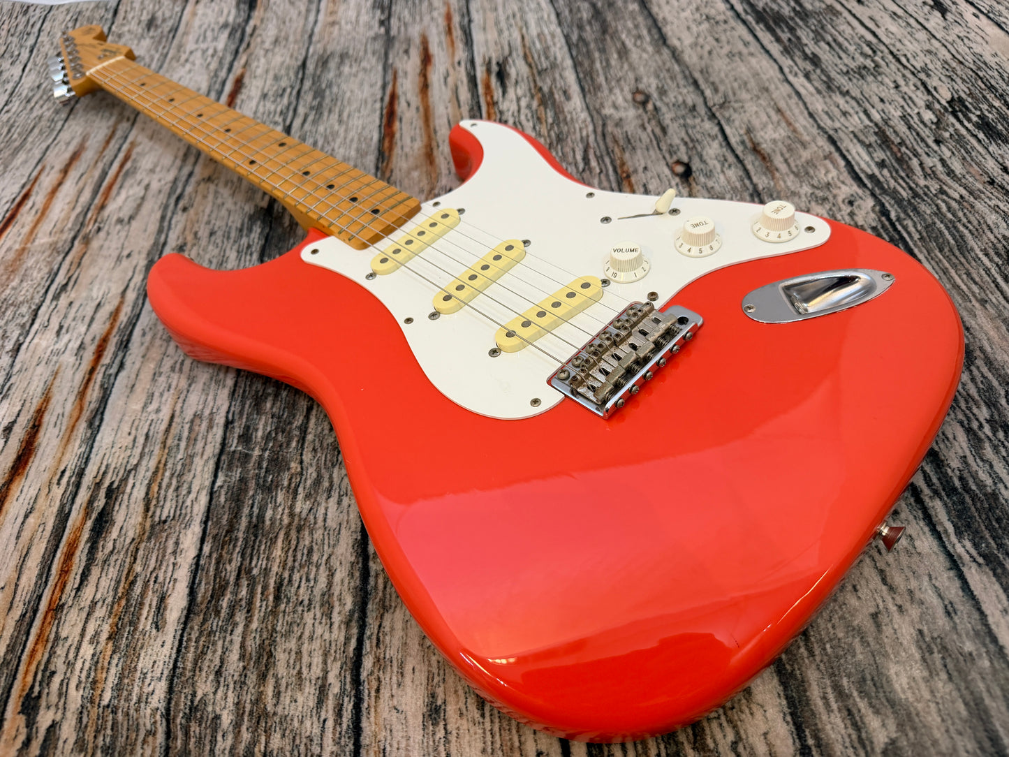 Squier Japan - Hank Marvin Stratocaster 1991/2 "K" serial