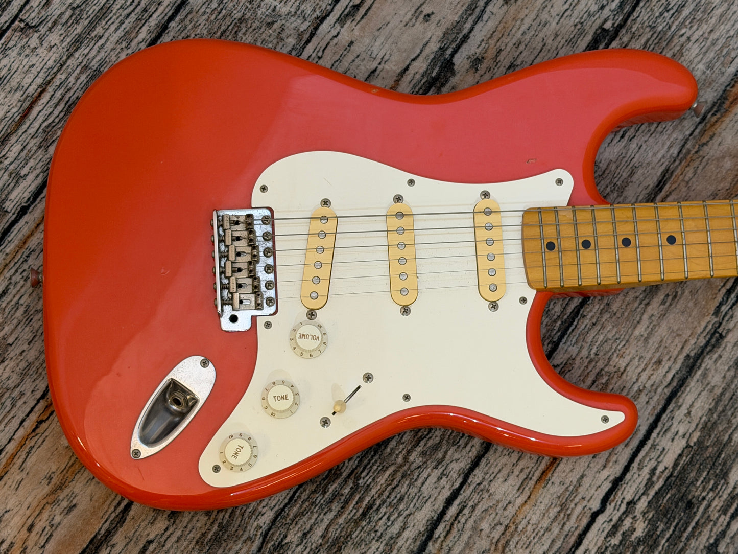 Squier Japanese Hank Marvin Stratocaster 1991/2 "L" Serial