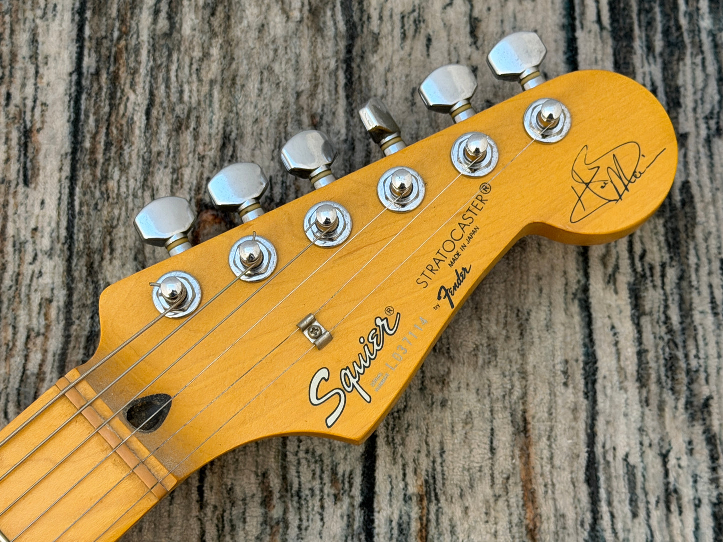 Squier Japanese Hank Marvin Stratocaster 1991/2 "L" Serial