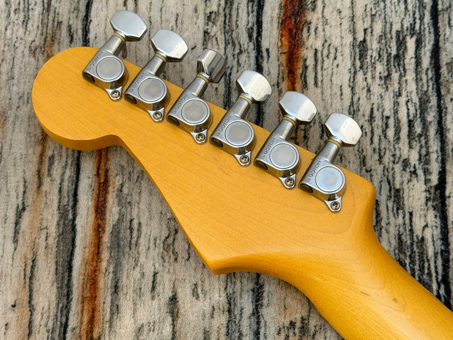 Squier Japanese Hank Marvin Stratocaster 1991/2 "L" Serial