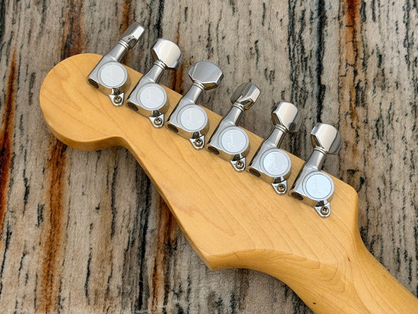 Squier Japan "E" serial Stratocaster FujiGen 1984-7