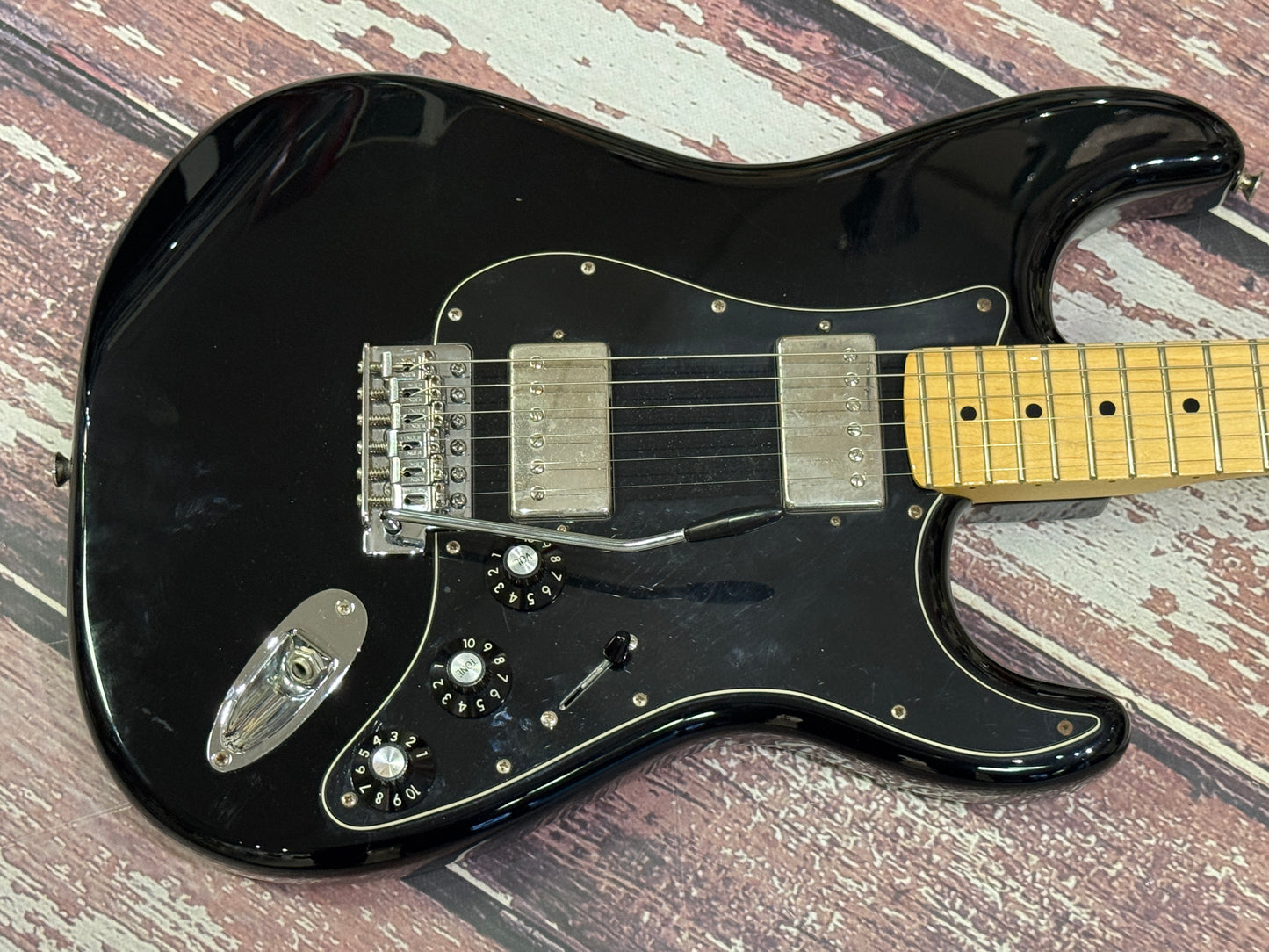 Fender Blacktop Stratocaster - Reverse headstock