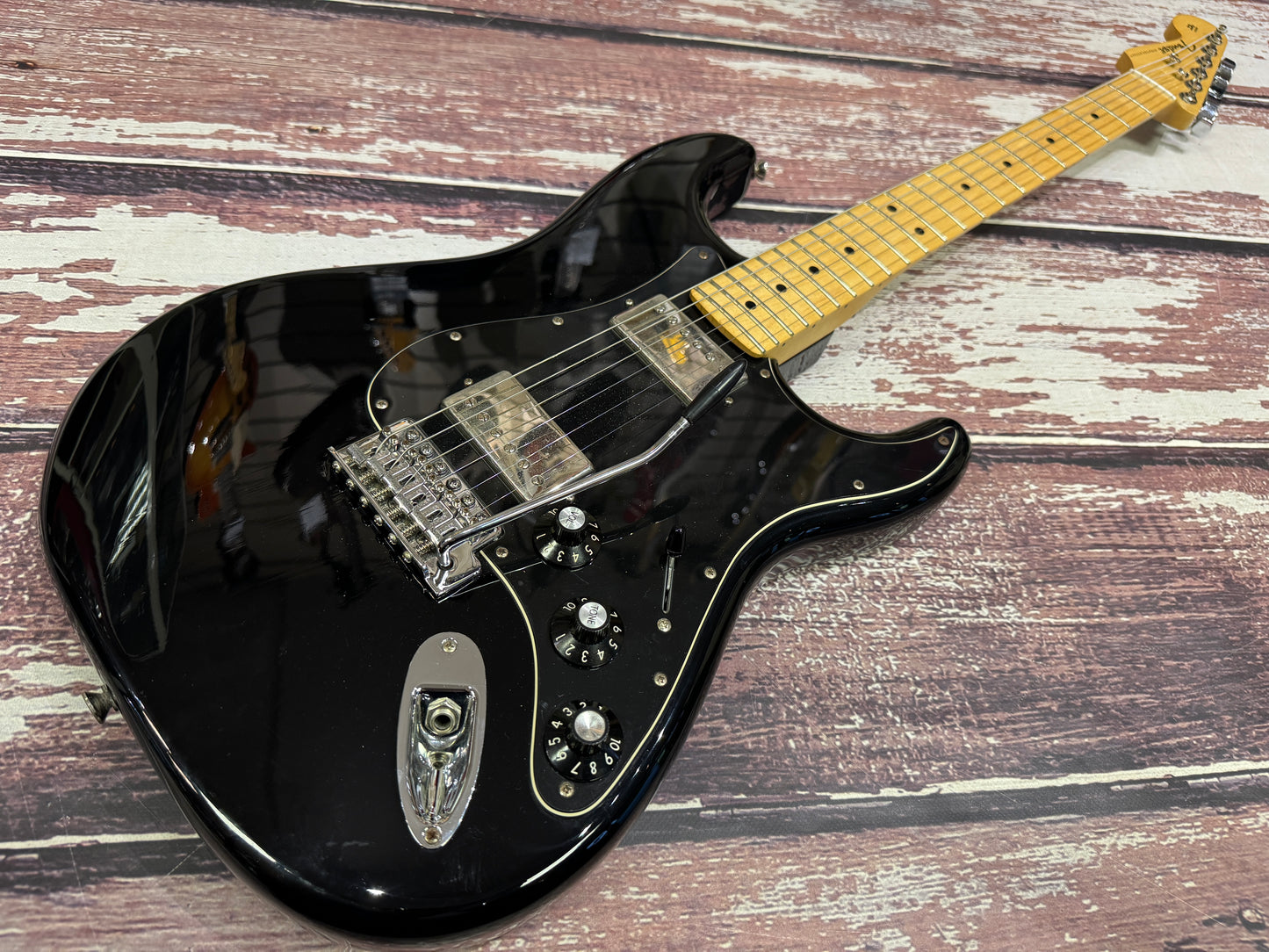 Fender Blacktop Stratocaster - Reverse headstock