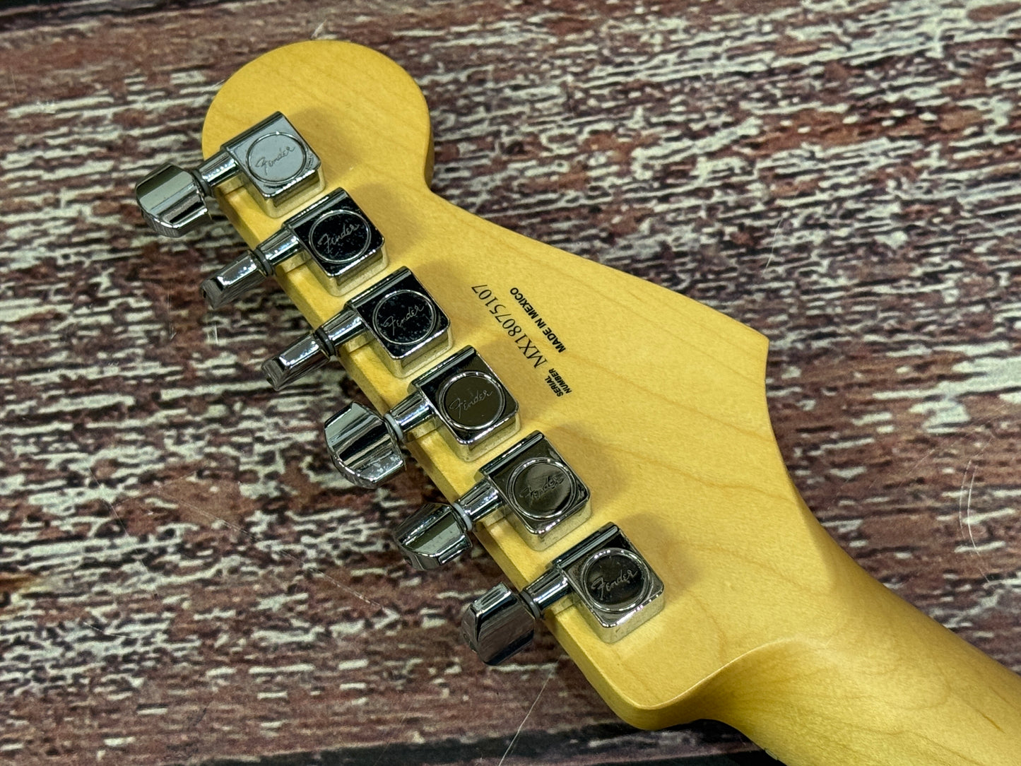 Fender Blacktop Stratocaster - Reverse headstock