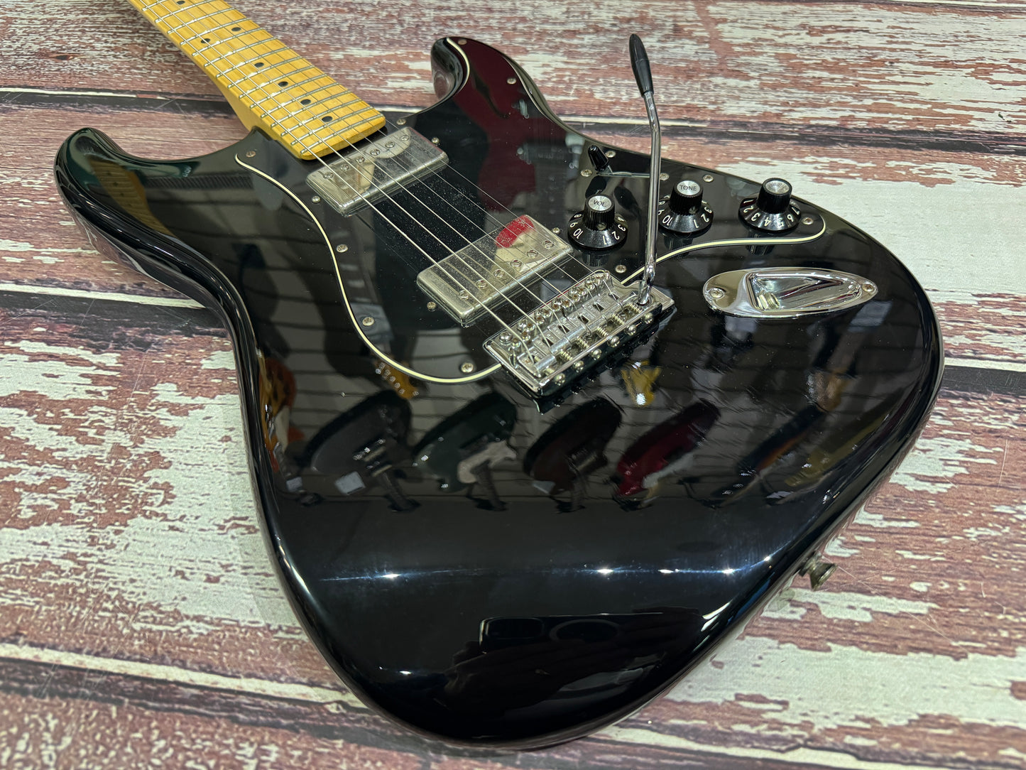 Fender Blacktop Stratocaster - Reverse headstock