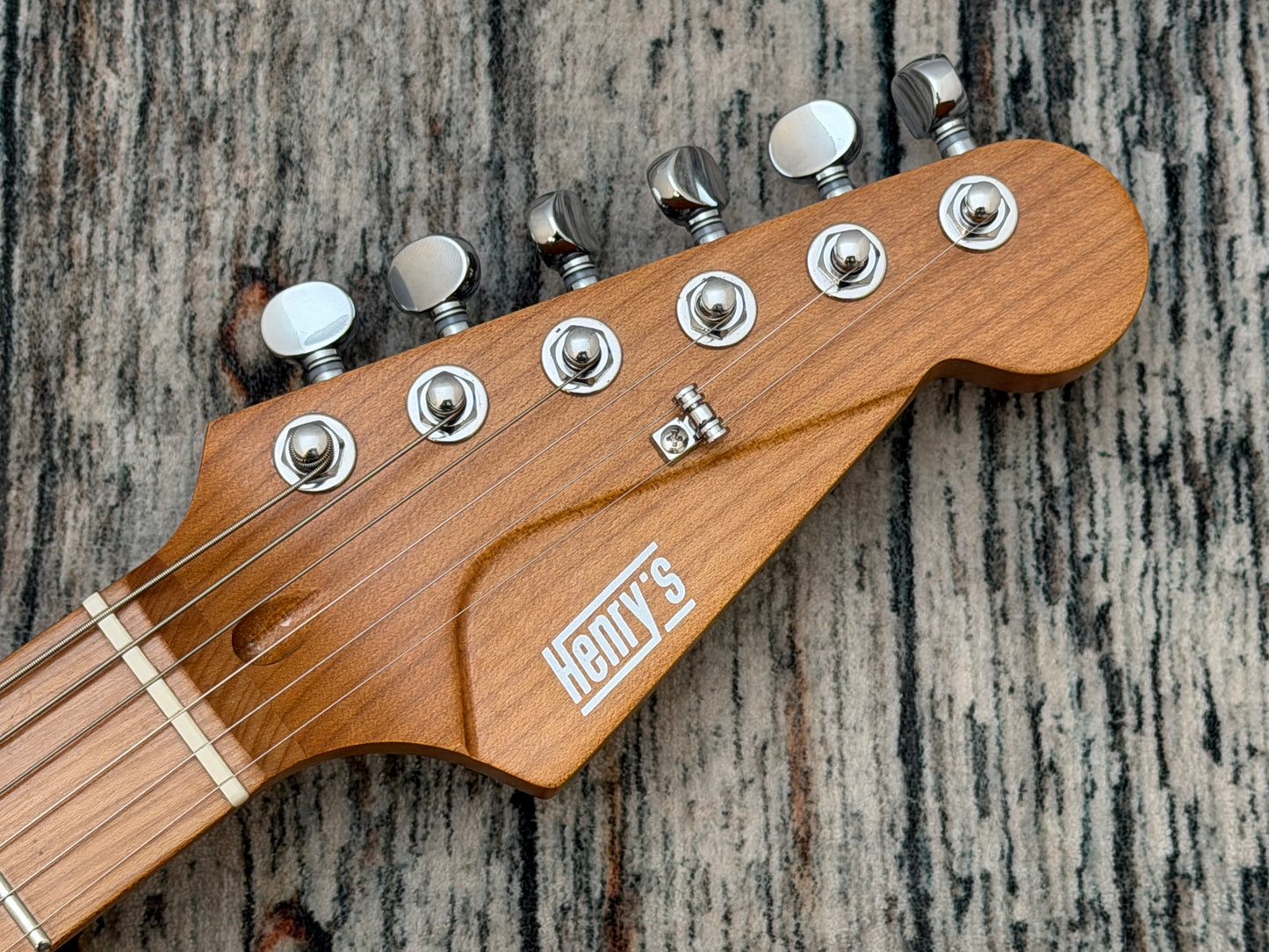 Henry's Destiny II Relic ST-2N Vital - Yellow Relic