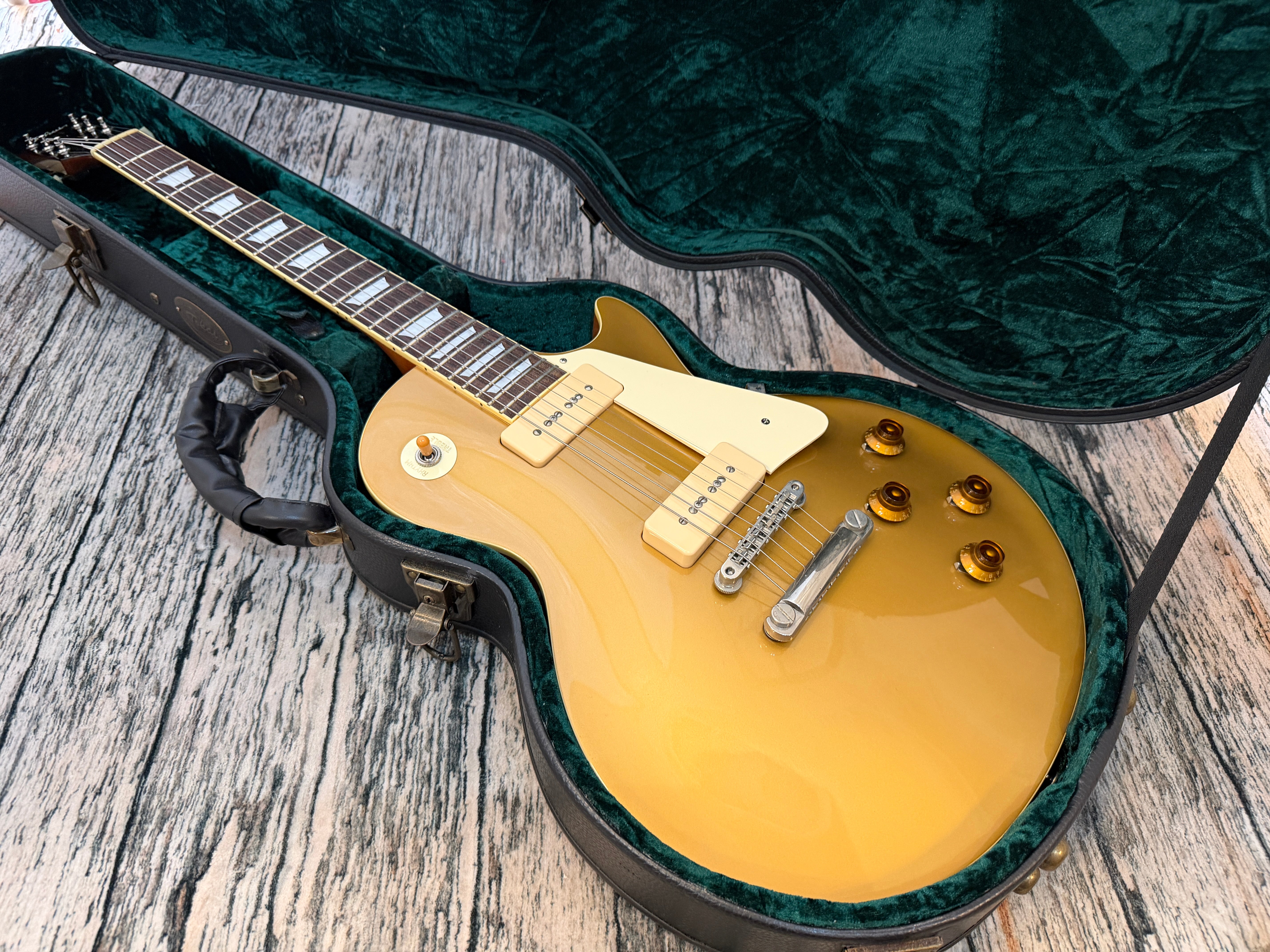 Tokai Japan Love Rock Gold Top P90 ULS132GT – Badlands Guitars Limited