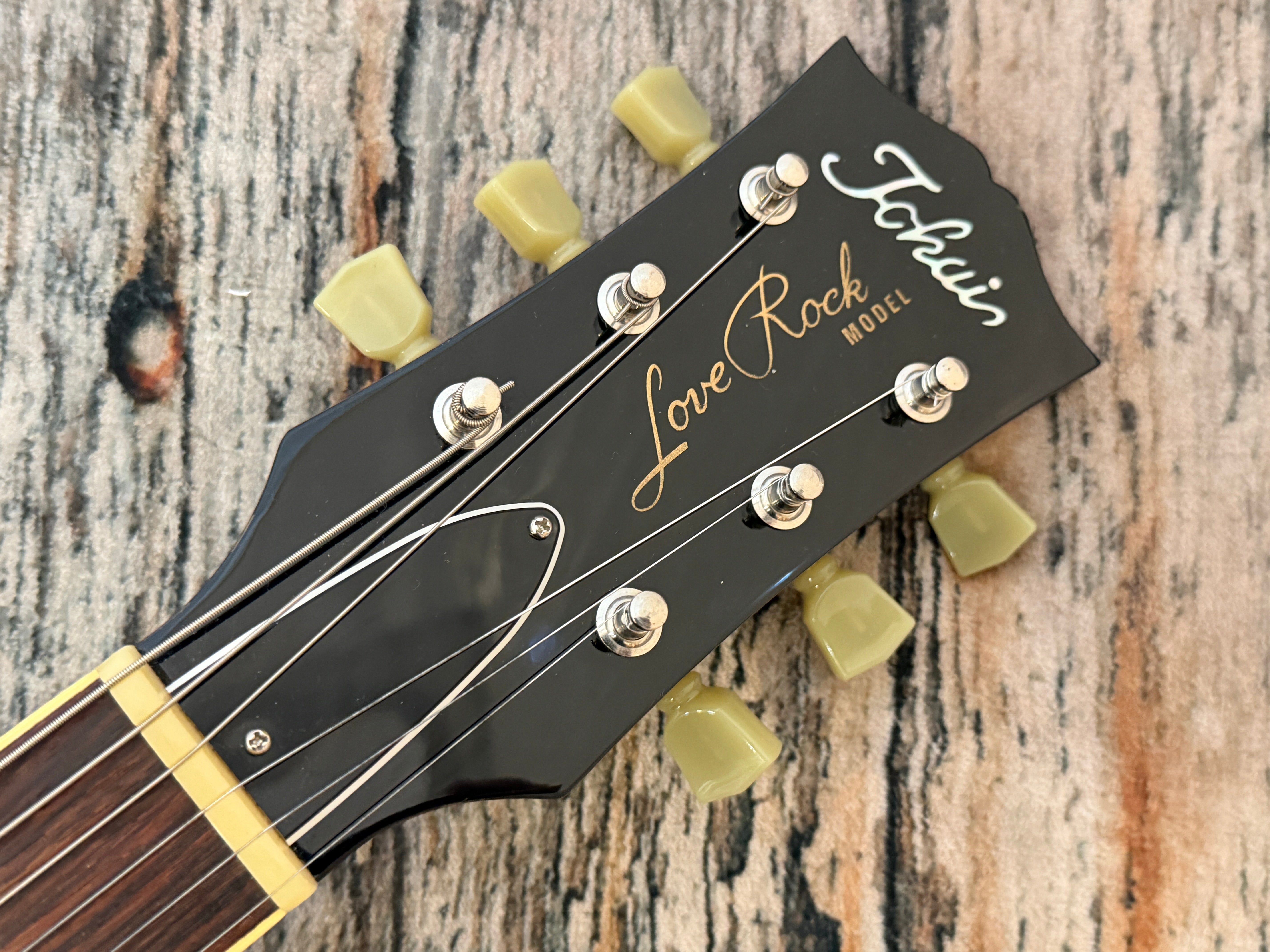 Tokai Japan Love Rock Gold Top P90 ULS132GT – Badlands Guitars Limited