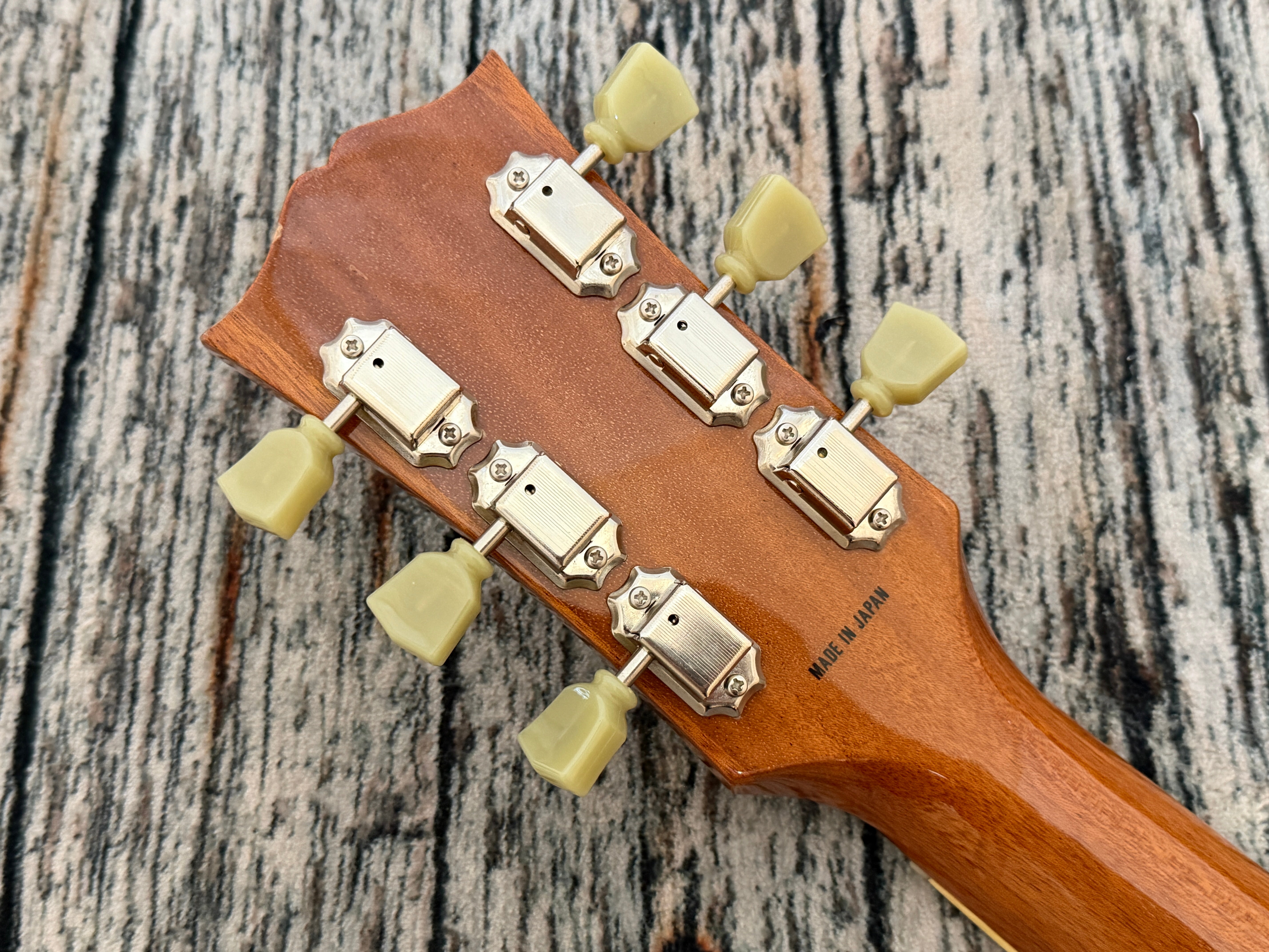 Tokai Japan Love Rock Gold Top P90 ULS132GT – Badlands Guitars Limited