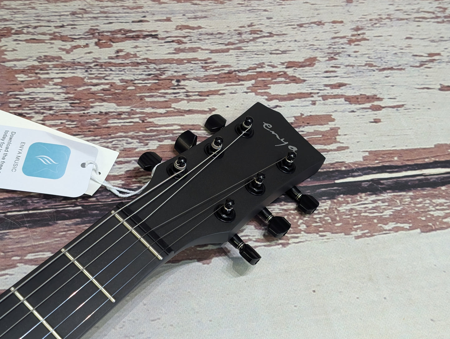 Enya Nova Go Sonic - Smart guitar with FX and built in speaker.