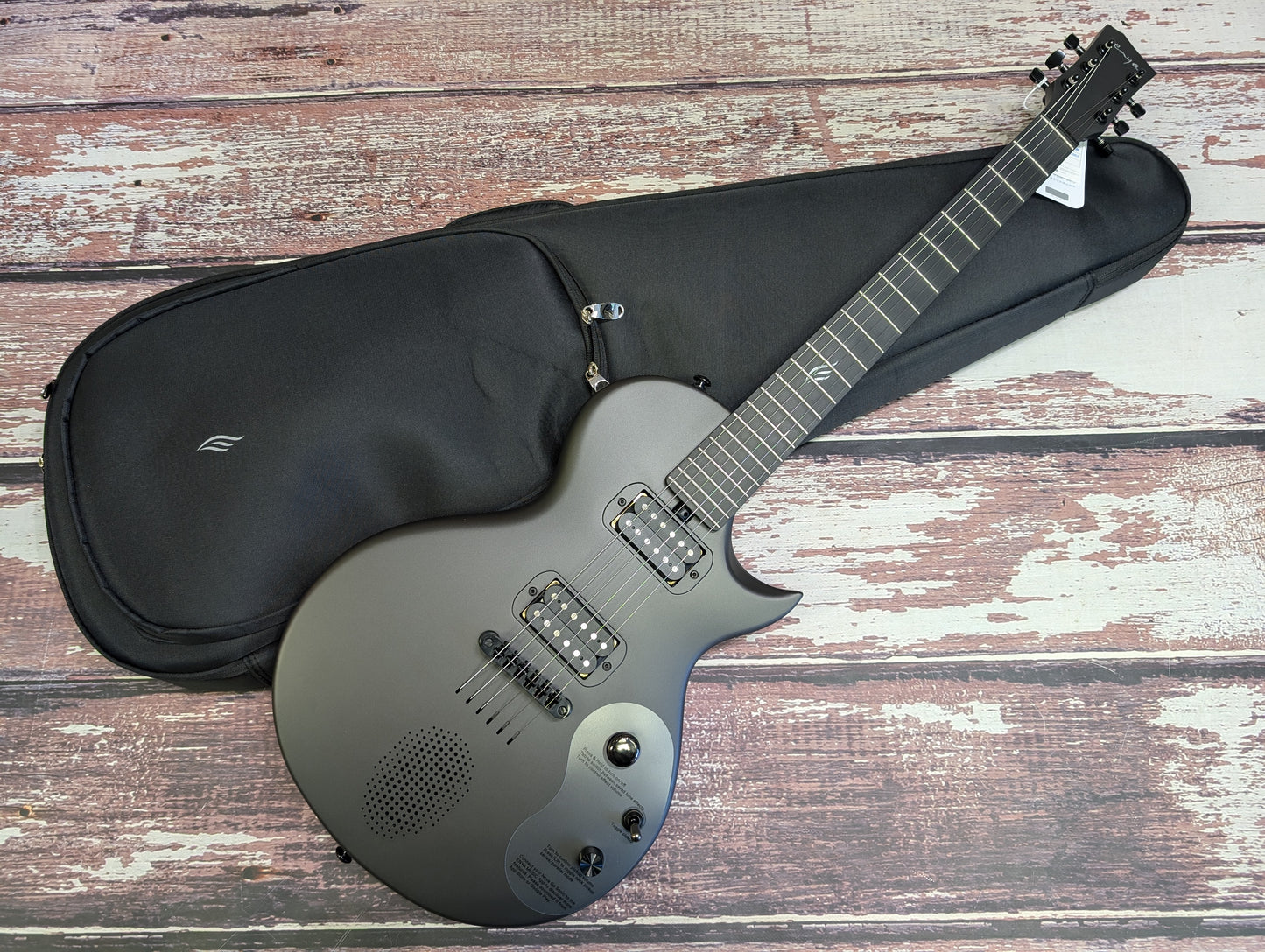 Enya Nova Go Sonic - Smart guitar with FX and built in speaker.