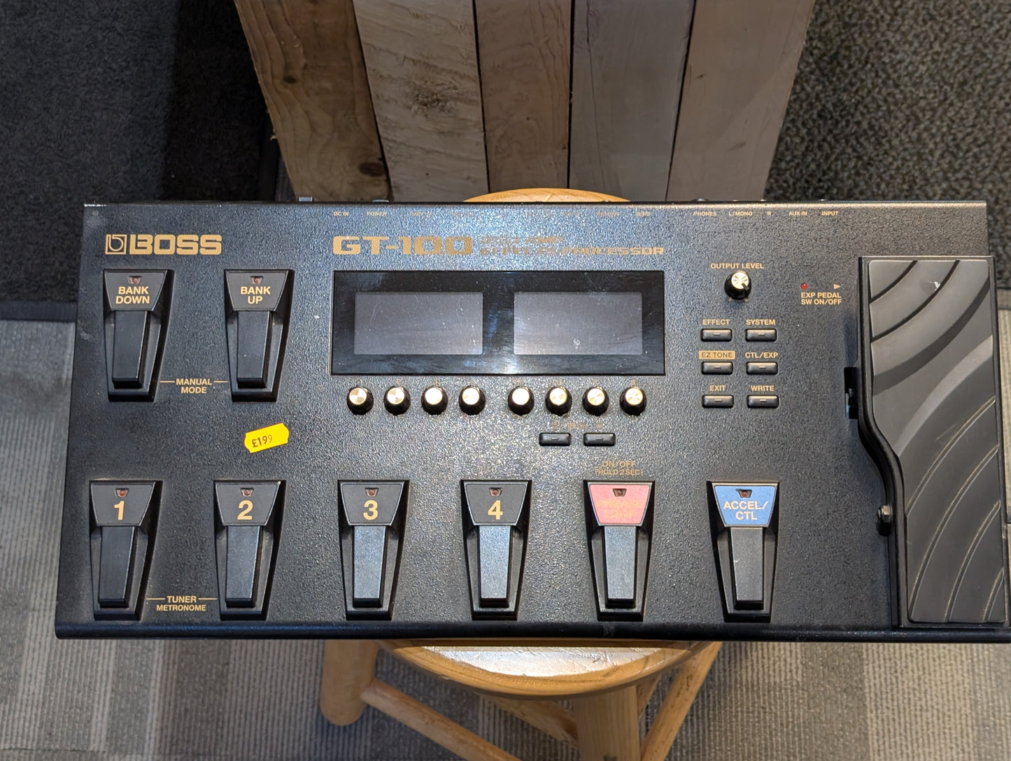 Boss GT-100 Multi-FX (Pre-owned)