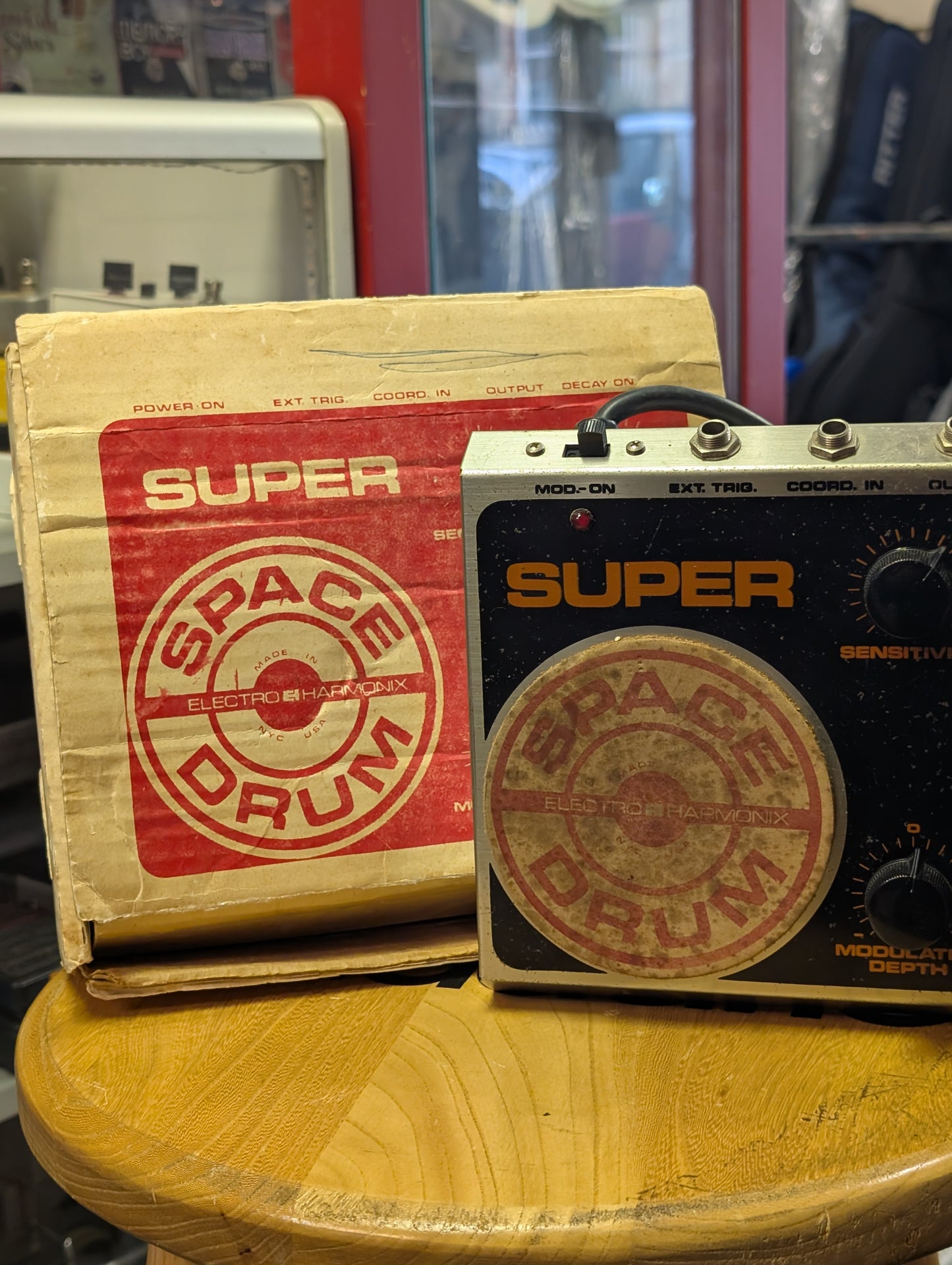 Electro Harmonix Super Space Drum Vintage drum pad