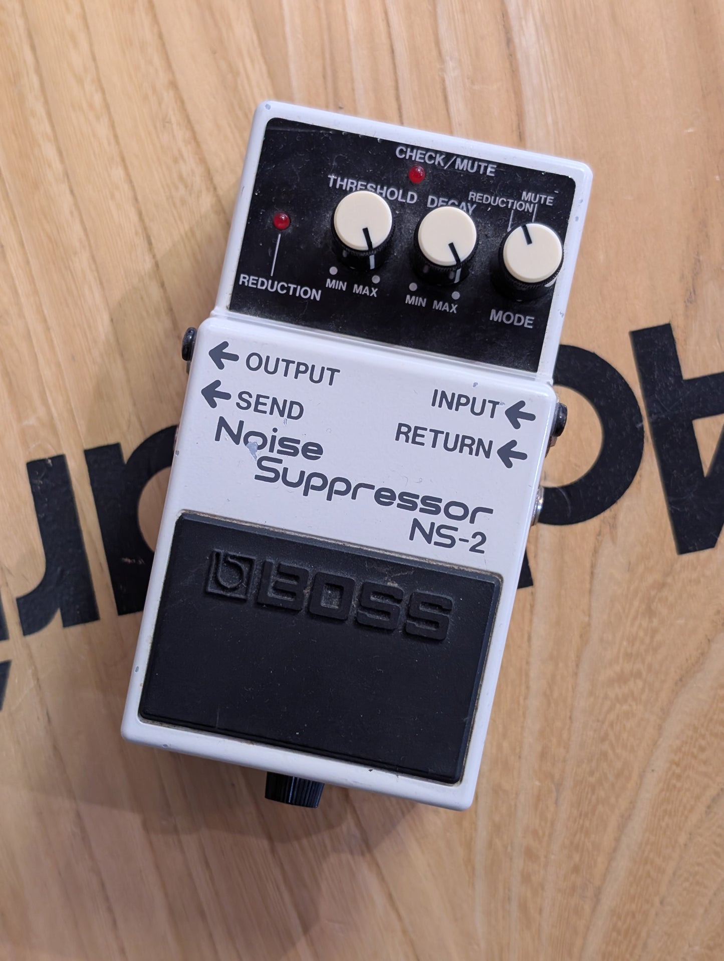 Boss NS-2 Noise Suppressor (Pe-owned)