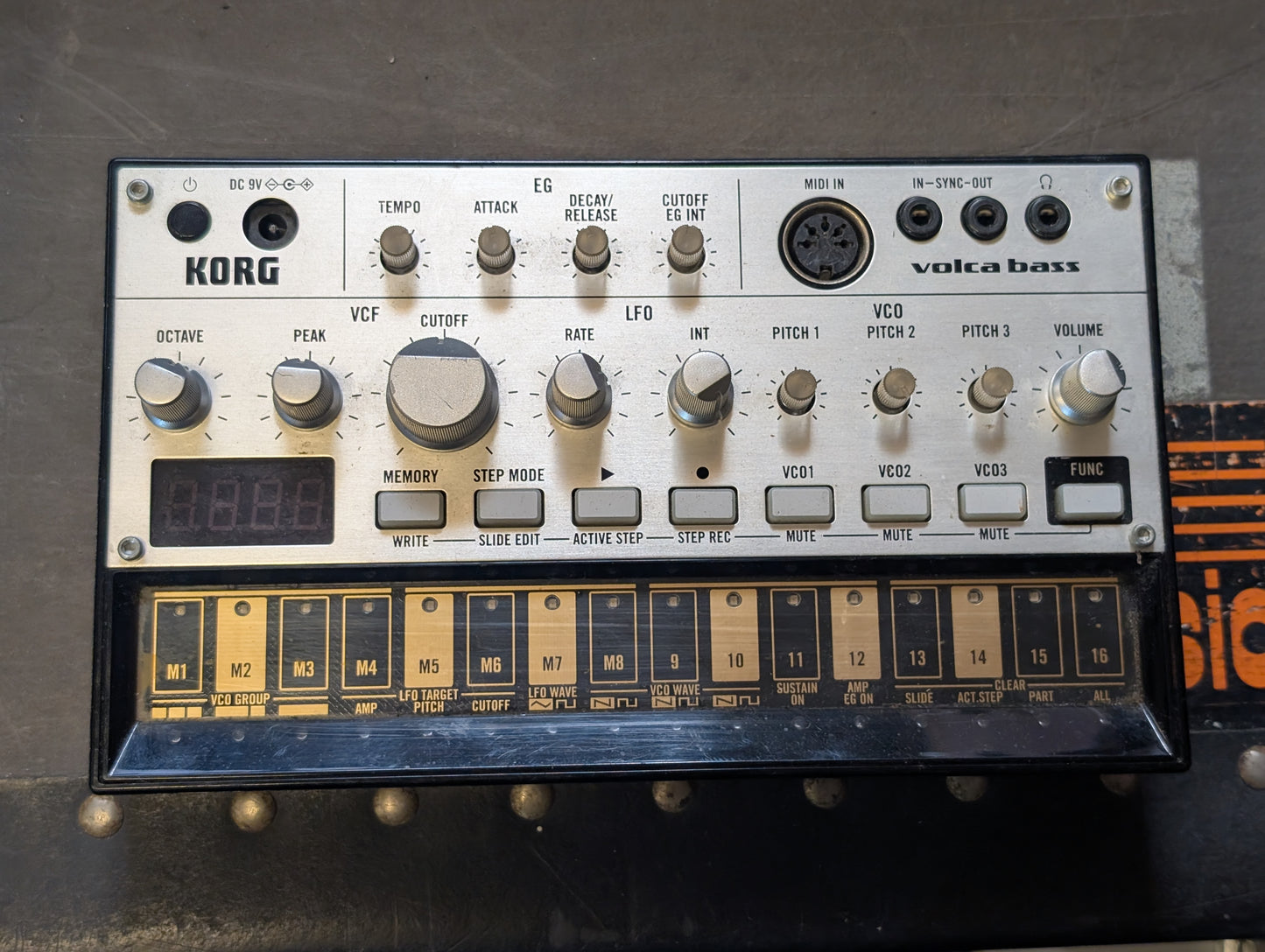 Korg Volca Bass (Pre-owned)