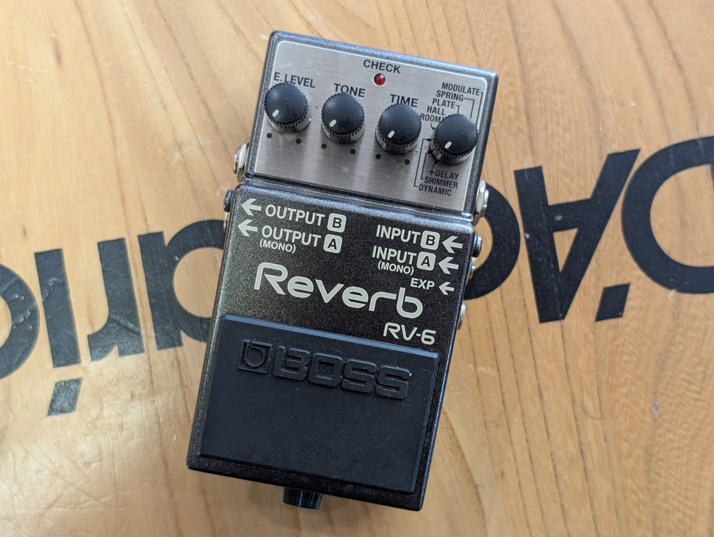 Boss Reverb RV-6 (Pre-owned)