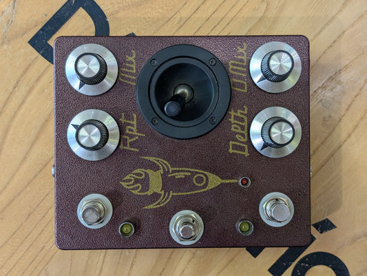 Hungry Robot The Kármán Line Joystick Delay (Pre-owned)