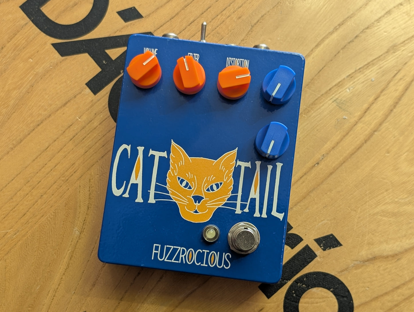 Fuzzrocious Cat Tail (Pre-owned)
