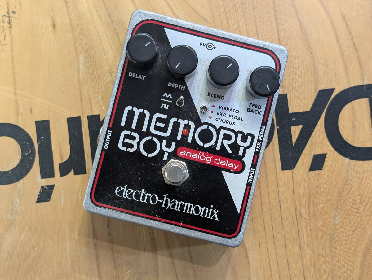 Electro Harmonix Memory Boy Analog Delay (Pre-owned)